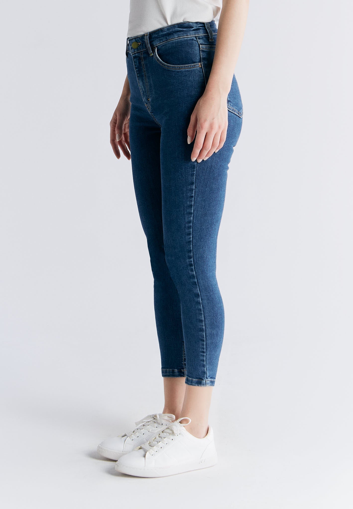 WS1014-231 Women Short Leg Skinny Fit, Lapis Blue